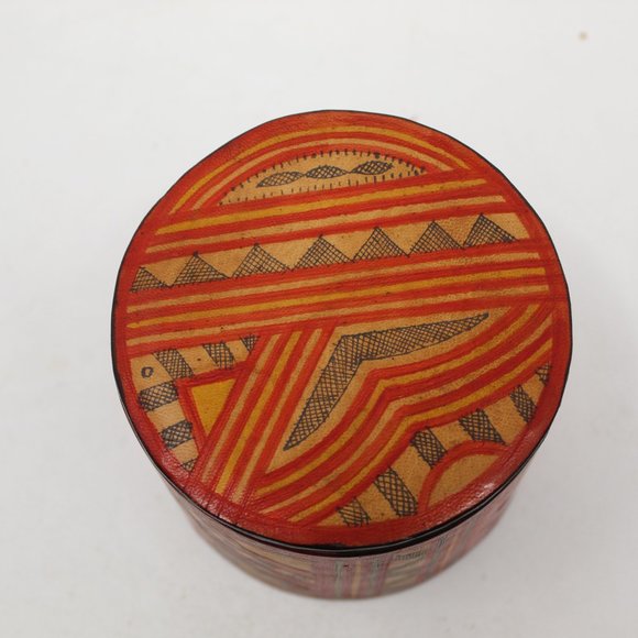 Vintage Native Tribal Round Box lined with Leather - Picture 4 of 6